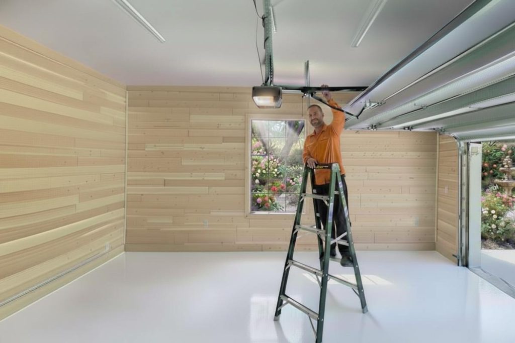 Expert Garage Door Services In Mesa